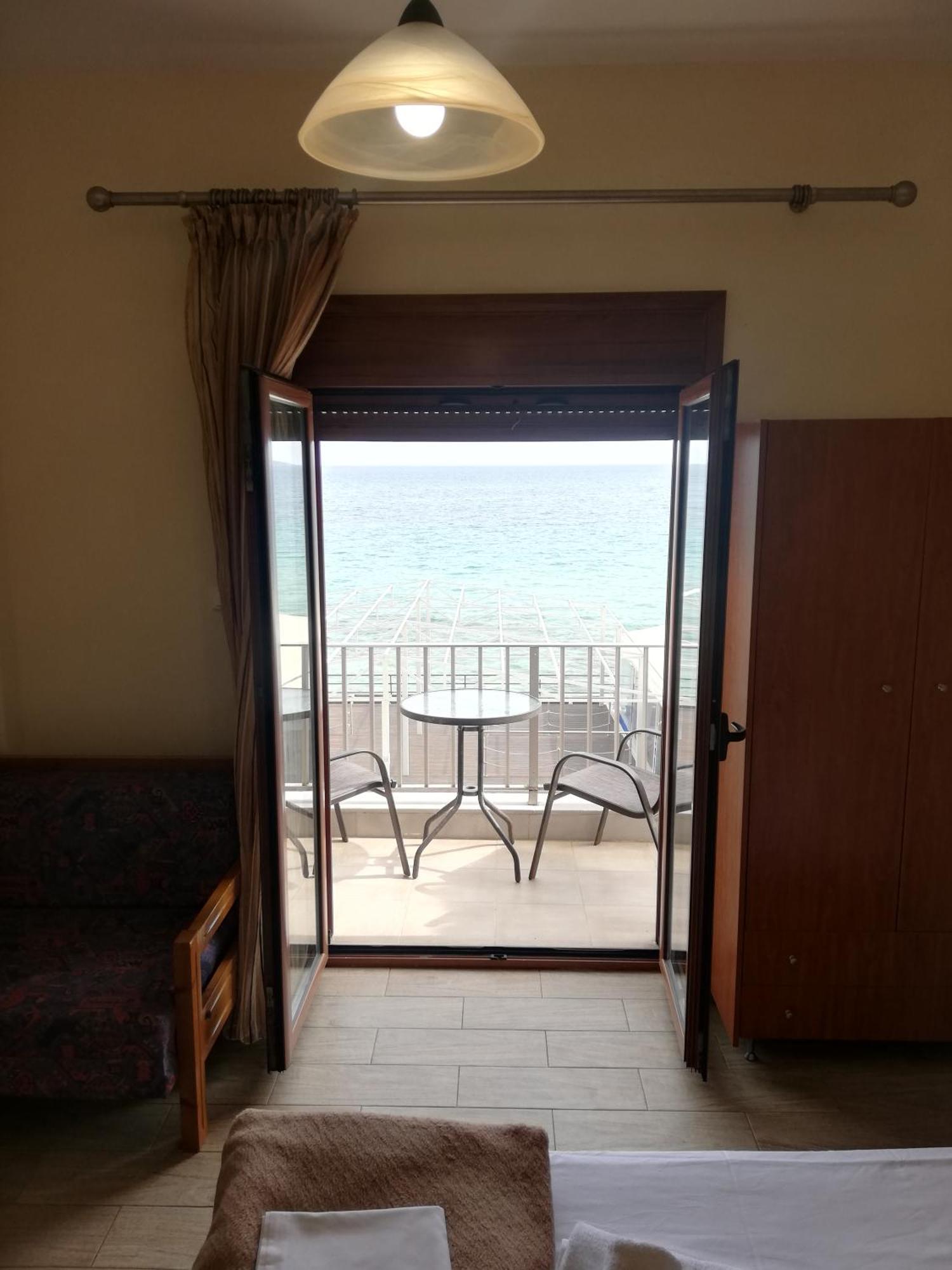 Diolkos Apartement Nea Roda Zewnętrze zdjęcie