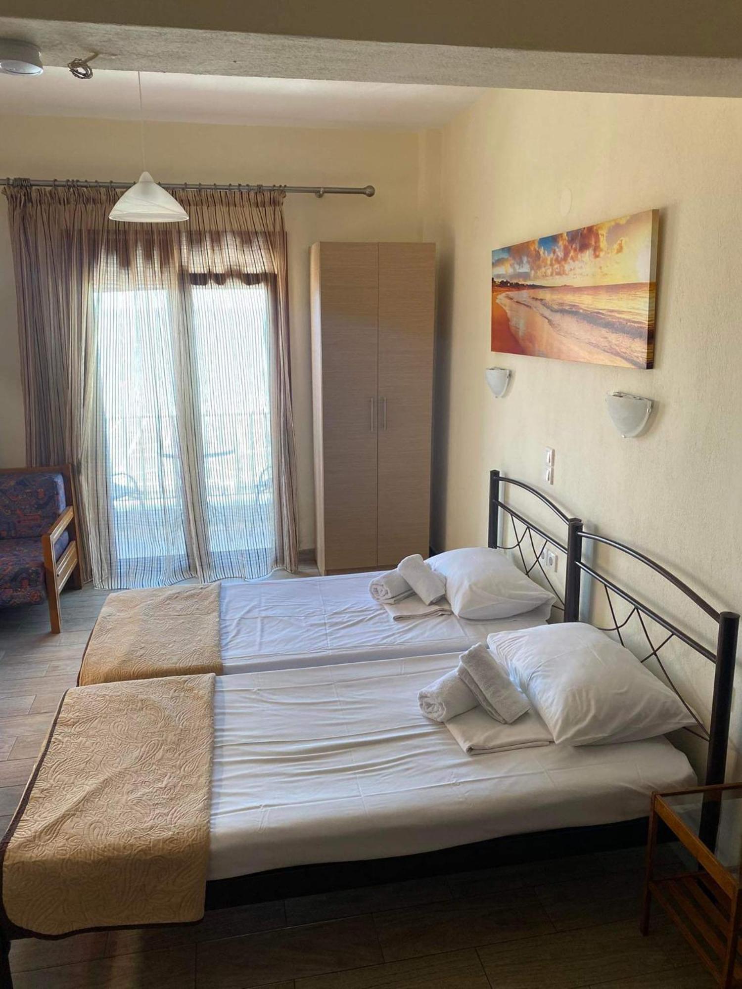 Diolkos Apartement Nea Roda Pokój zdjęcie