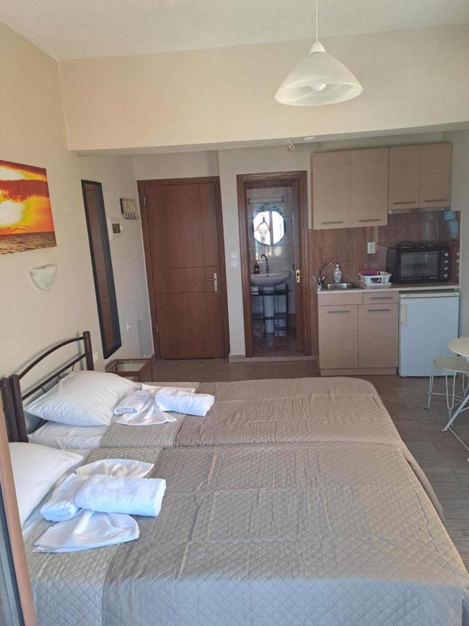 Diolkos Apartement Nea Roda Pokój zdjęcie