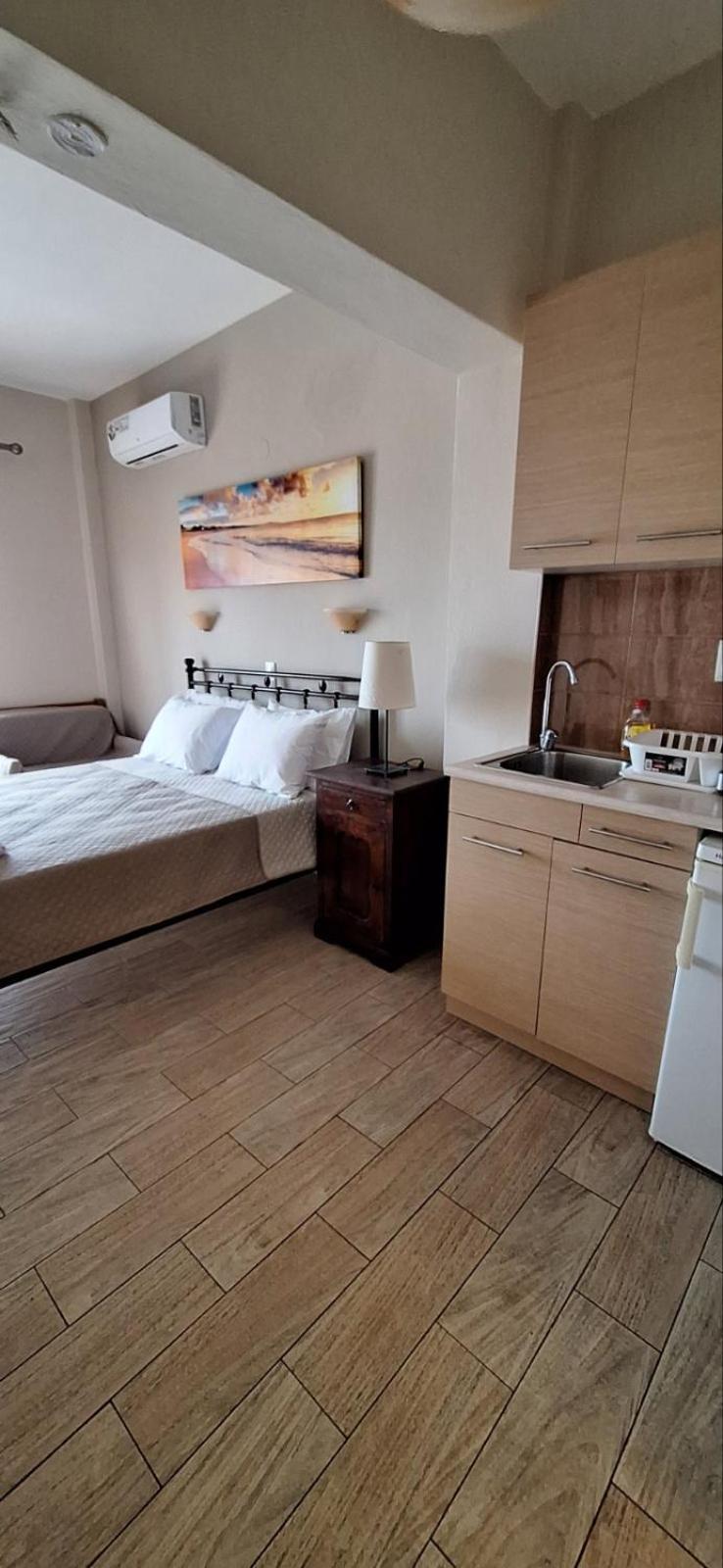 Diolkos Apartement Nea Roda Pokój zdjęcie