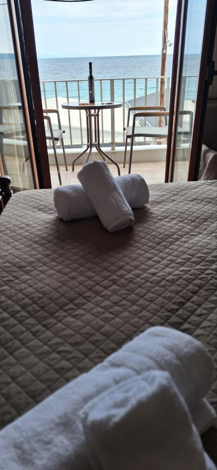 Diolkos Apartement Nea Roda Pokój zdjęcie